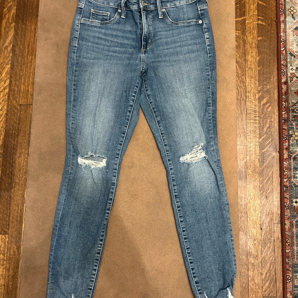 Universal Thread Women's Light Blue Distressed Skinny Jeans